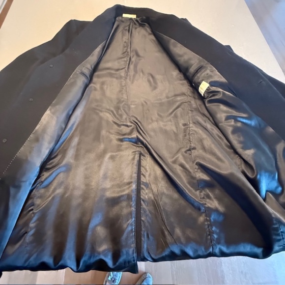Men's Michael Kors 48R Wool Black 44" Length 3 Button Overcoat-Good Cond… - Picture 7 of 10